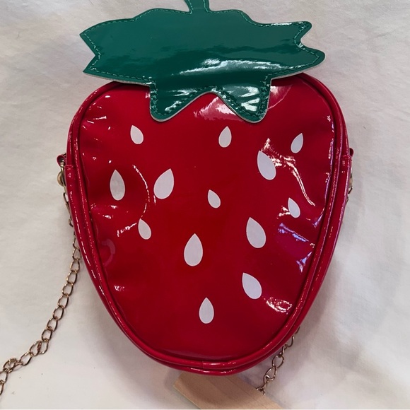 EUC+ Adorable Strawberry Crossbody/ Shoulder Bag W Gold Chain Strap PU - Picture 1 of 10